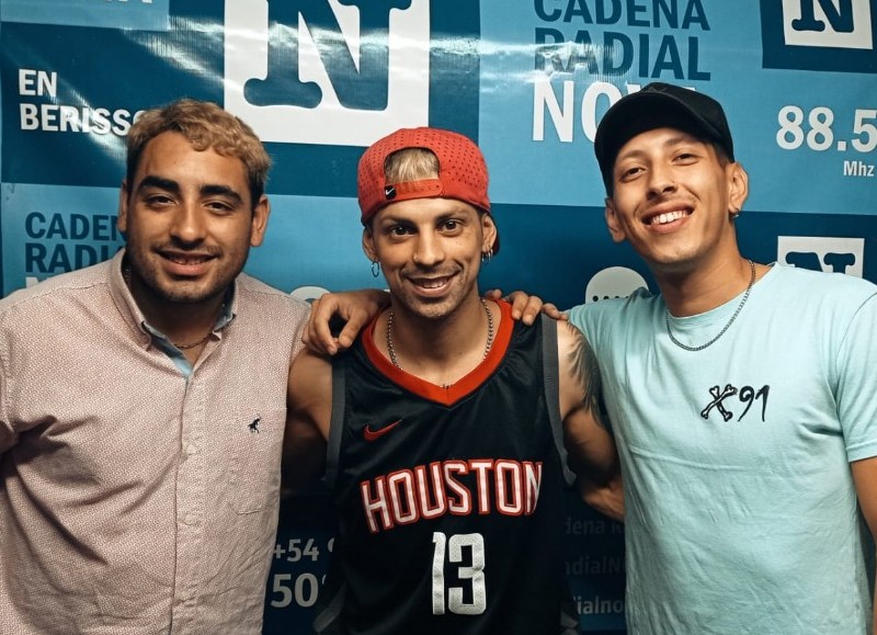 De visita en los estudios de la 88.5.