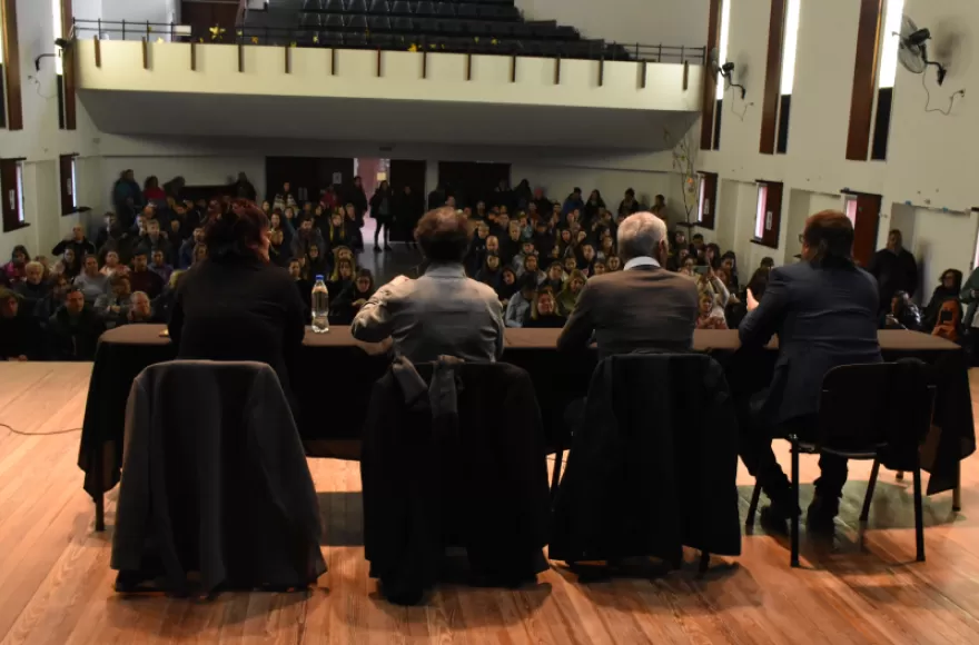 Acto en la Media N° 1.