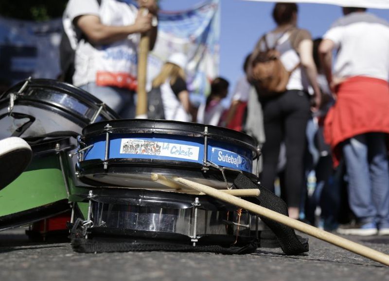 Educadores en pie de lucha.