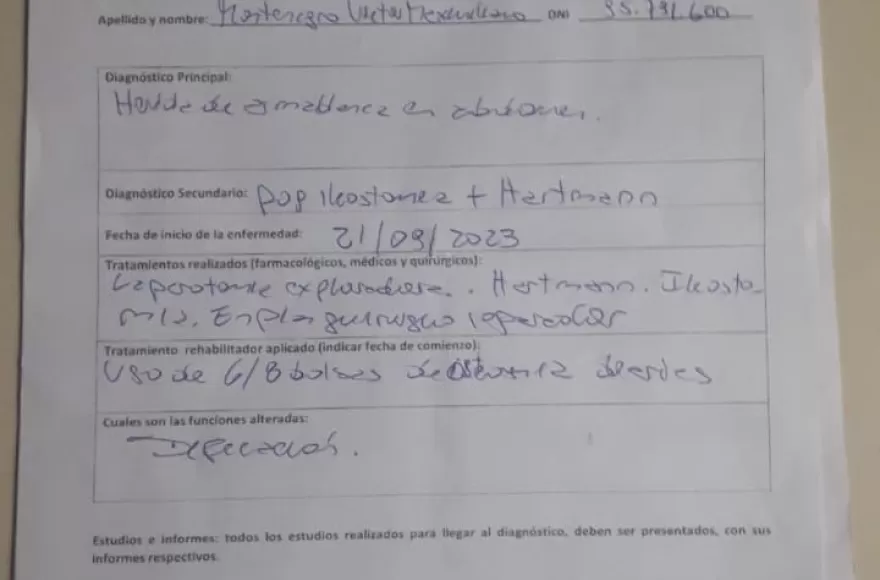 Atraviesa un complejo trance de salud.