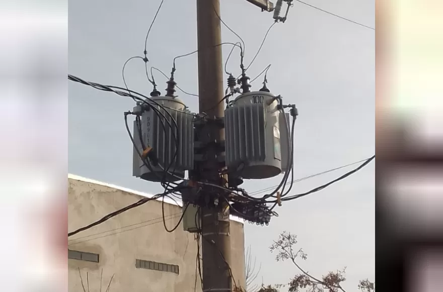 El transformador de la esquina de 139 y 8.