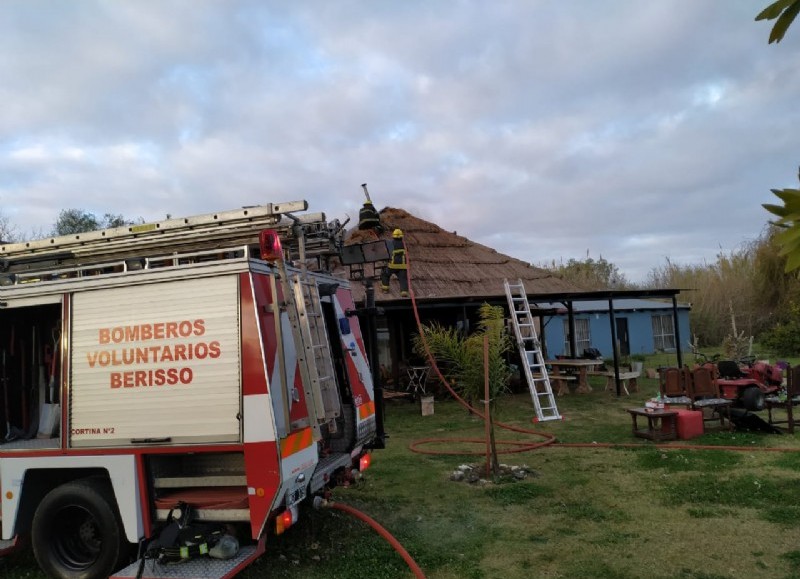 Rápido despliegue de los bomberos.