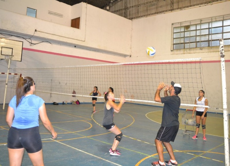 Actividades en el Gimnasio Municipal.