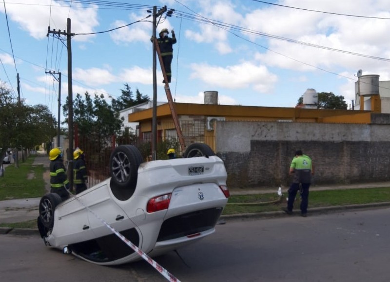 Así quedó el VW Gol.