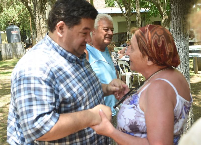 Acto de apertura encabezado por el intendente.