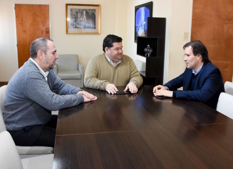 Del encuentro también participó Claudio Topich.