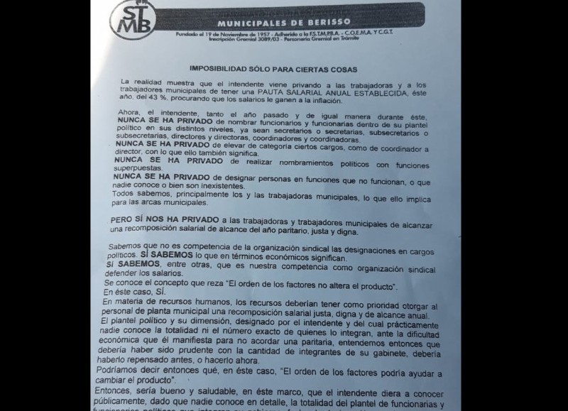 “El intendente viene privando a trabajadores de tener una pauta salarial anual del 43 %”. 