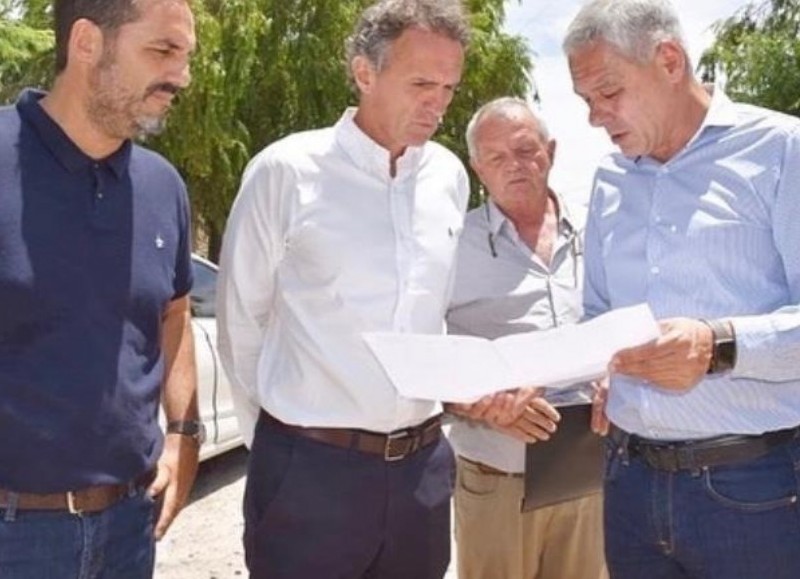 Juan Ignacio Mincarelli, Gabriel Katopodis y Fabián Cagliardi.