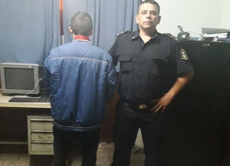 Alojado en la Comisaría Segunda.