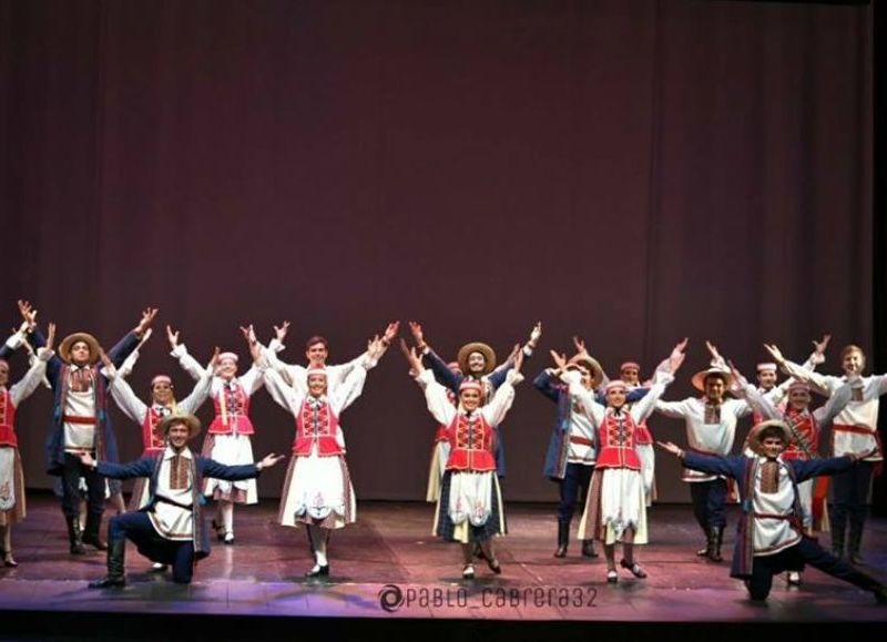 Presentación por el Día Internacional de la Danza.