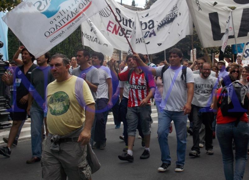 Acusan al Gobierno de usar el desprestigio de muchos gremialistas para avanzar sobre las conquistas de los trabajadores. (Foto: NOVA)