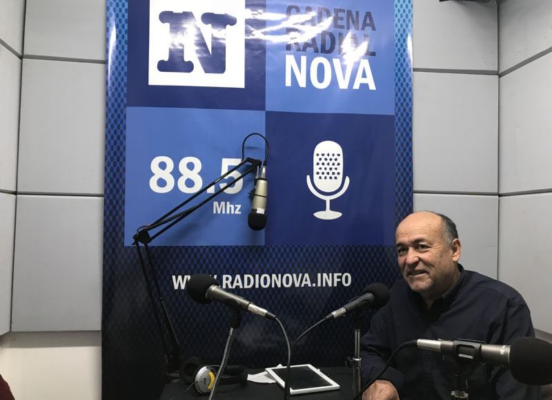 Hugo Novellino, en el aire de BerissoCiudad en Radio.
