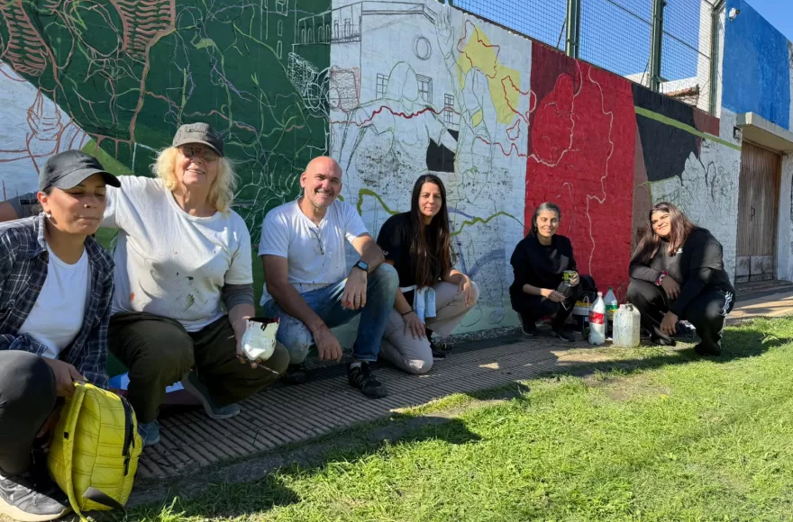 Taller de muralismo: formaci&oacute;n desde cero y pr&aacute;cticas en obras reales