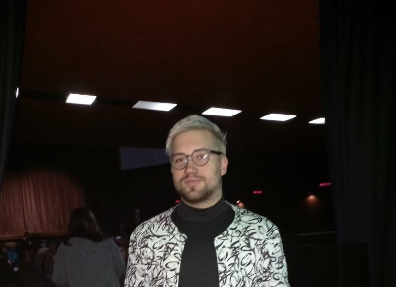El director de la compañía teatral del Cine Victoria y presidente de la Asociación de Entidades Extranjeras de Berisso, Julián Desimone.