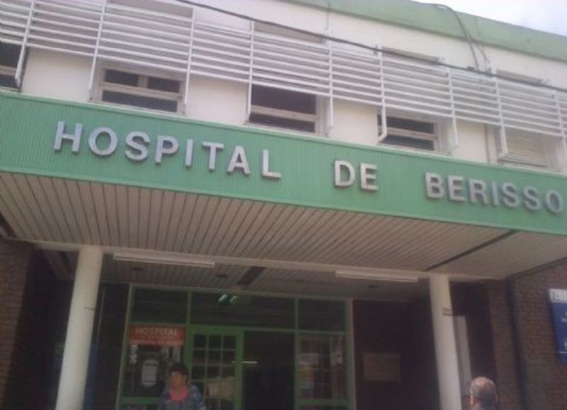 Fue reanimada en el Larraín y luego trasladada al Hospital de Niños de La Plata.