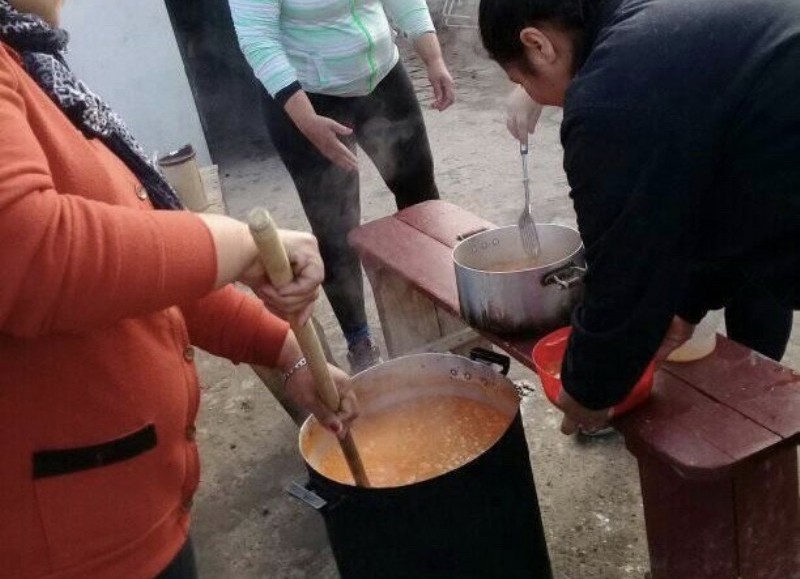 El trabajo solidario no se detiene.