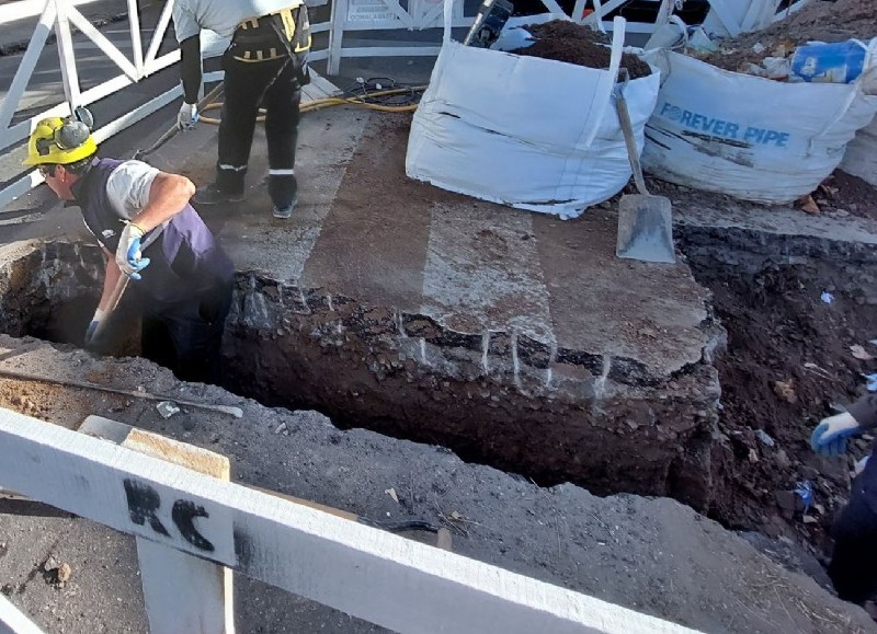 Cuadrilla en plena labor.