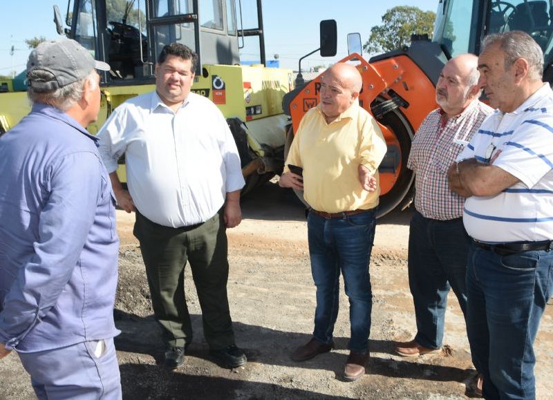 Trabajos motorizados por Vialidad provincial.