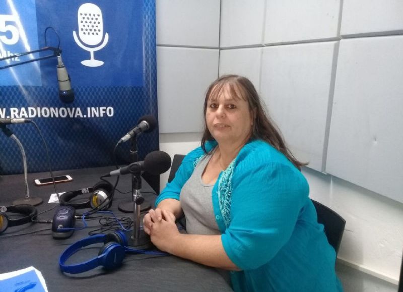 La consejera escolar, en el aire de BerissoCiudad en Radio.