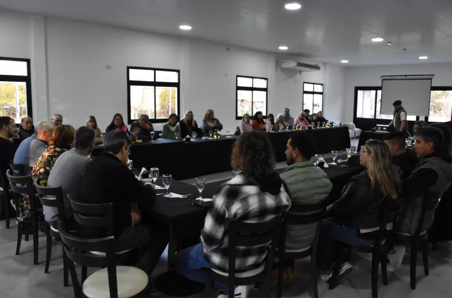 Encuentro con prestadores turísticos.