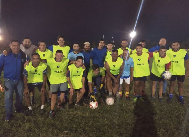 Los entrenamientos se reparten en lugares públicos.