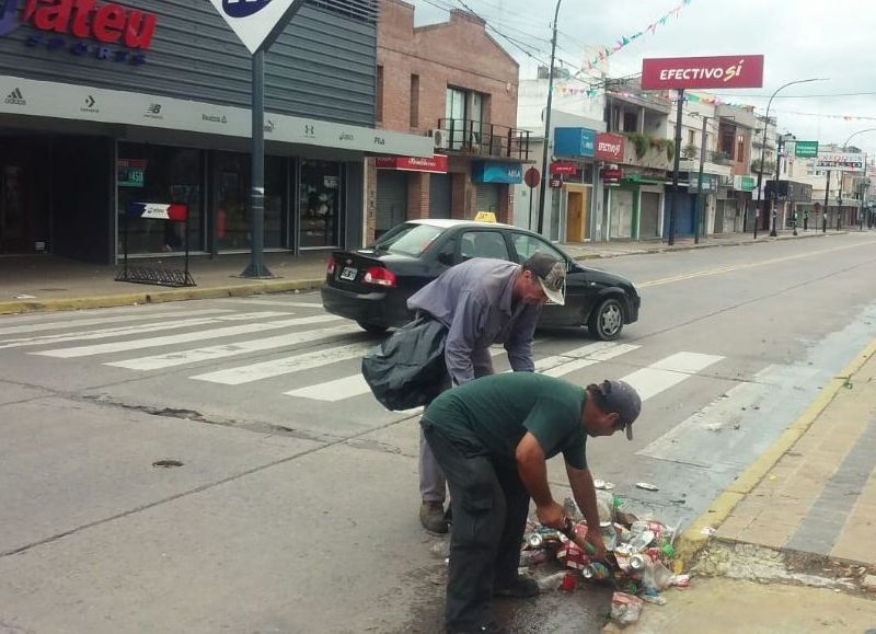 Las labores no pudieron realizarse a primera hora por la amenaza de lluvia.