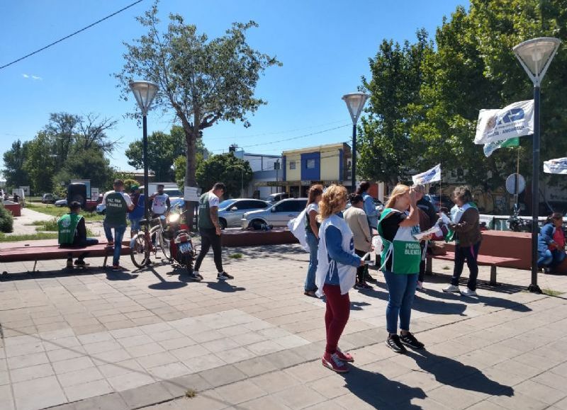 Actividad en Montevideo y 7.