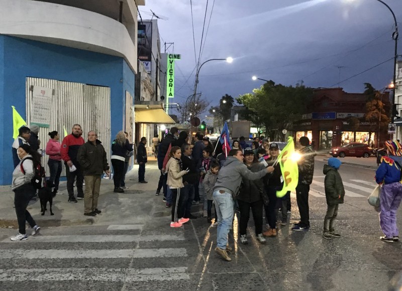 Caminata por Avenida Montevideo.