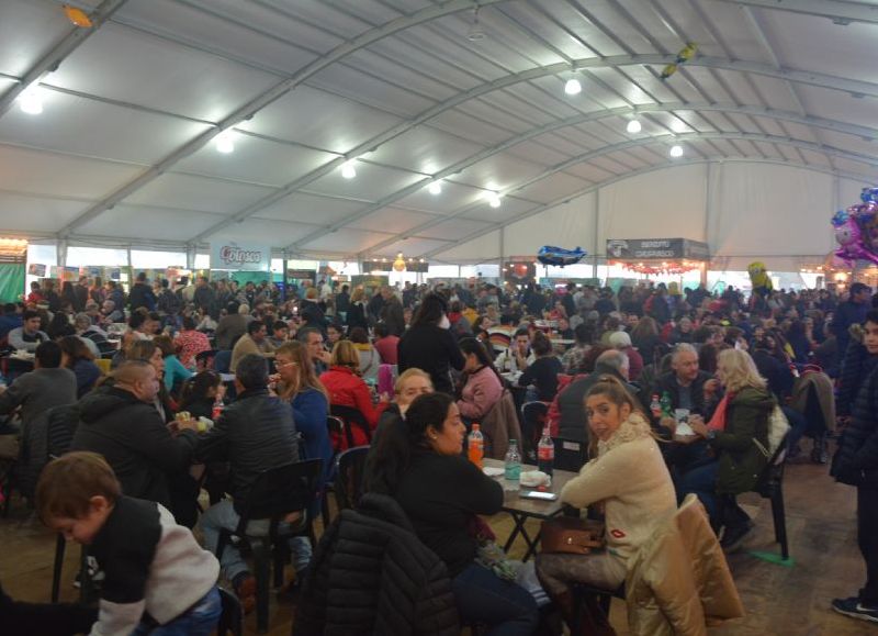 Pasaron entre 100 mil y 150 mil personas.