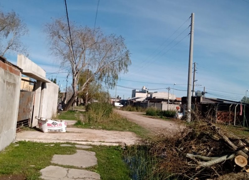 Esperan soluciones en el Barrio Santa Cruz.