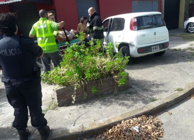 Una mujer resultó herida.