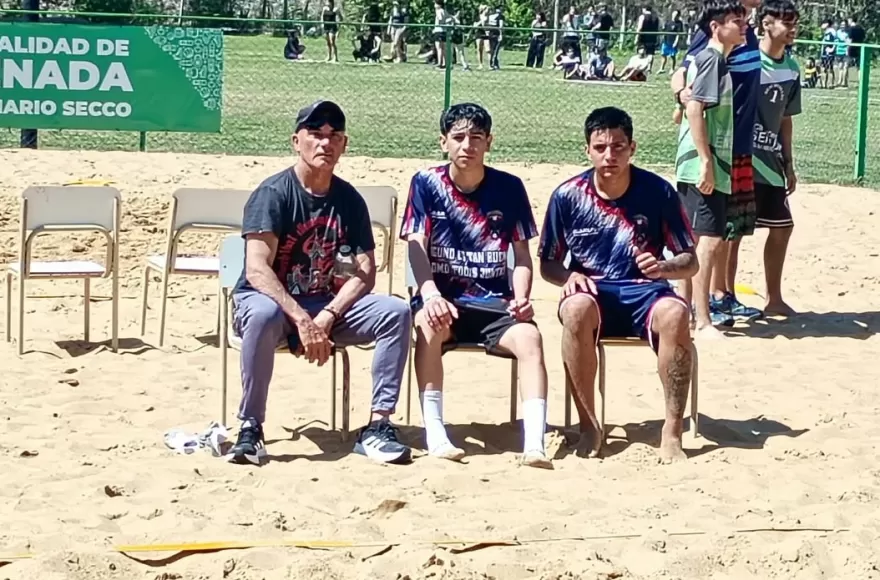 El binomio masculino pertenece a la Secundaria 3.