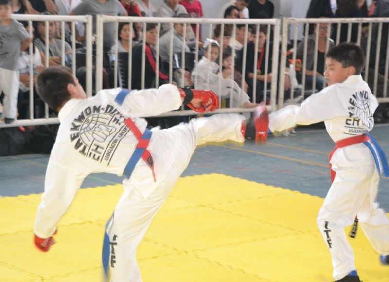 La sede fue el Gimnasio Municipal.