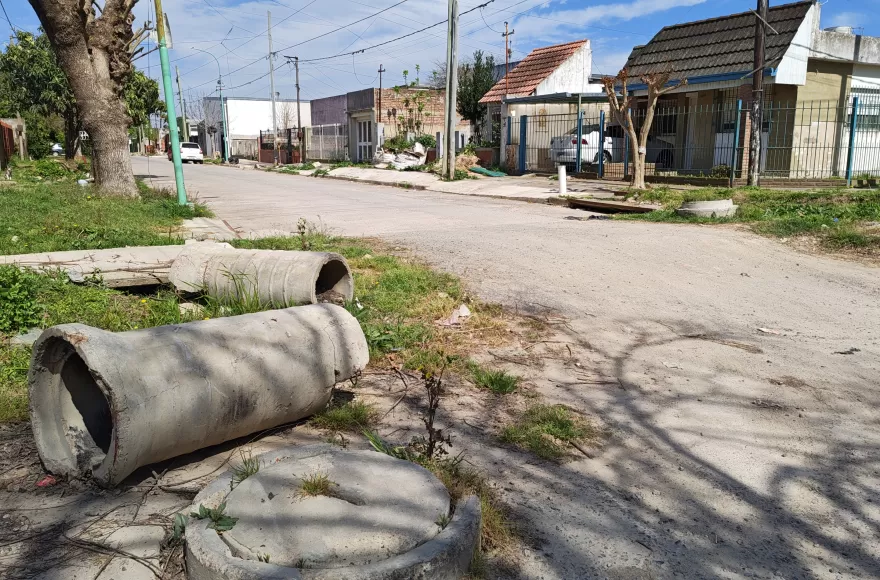 Los vecinos reclaman por obras inconclusas.