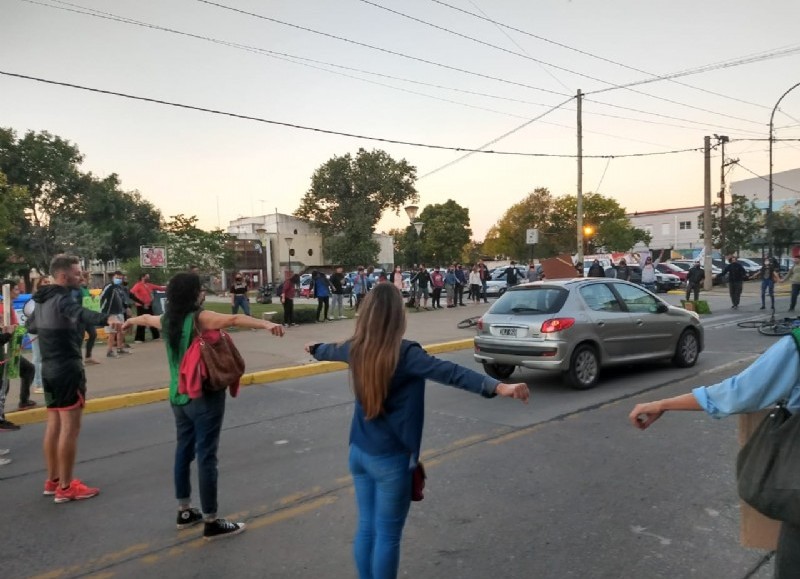 Postal de la manifestación.