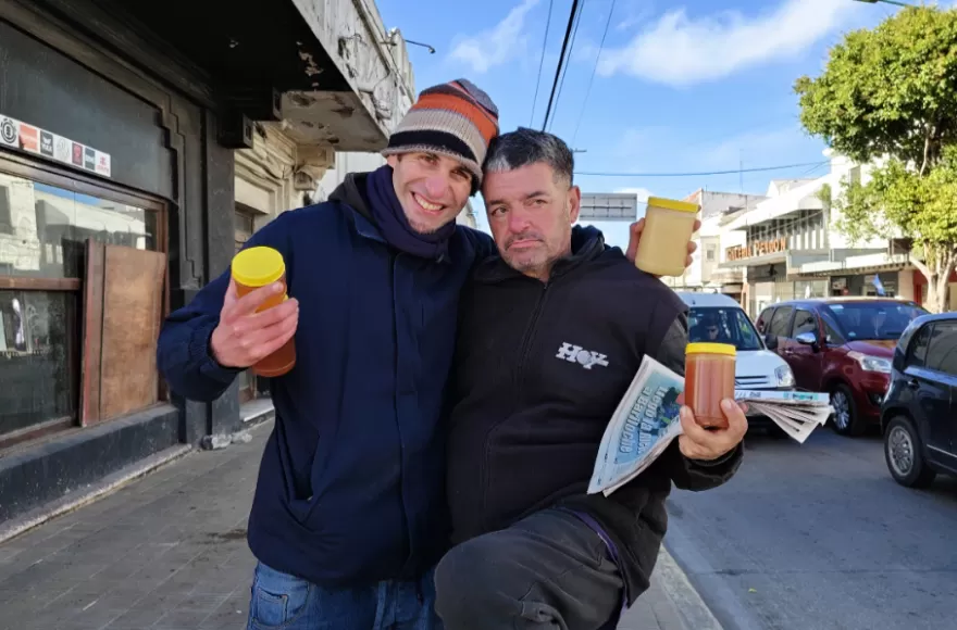 Julio promueve la solidaridad en Berisso.