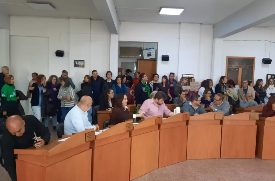 El Concejo ardió entre denuncias por salud, números cuestionados y el pase a archivo del caso Marotte