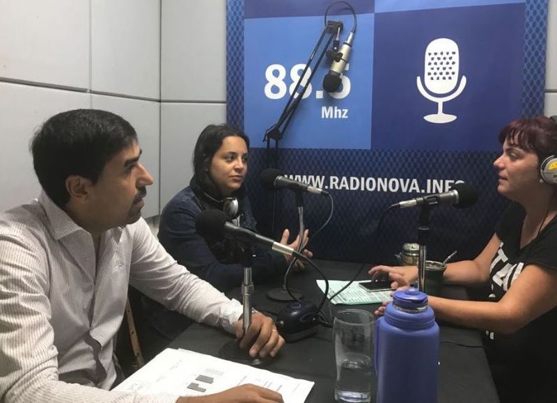 Leandro Khidir en el aire de BerissoCiudad en Radio.