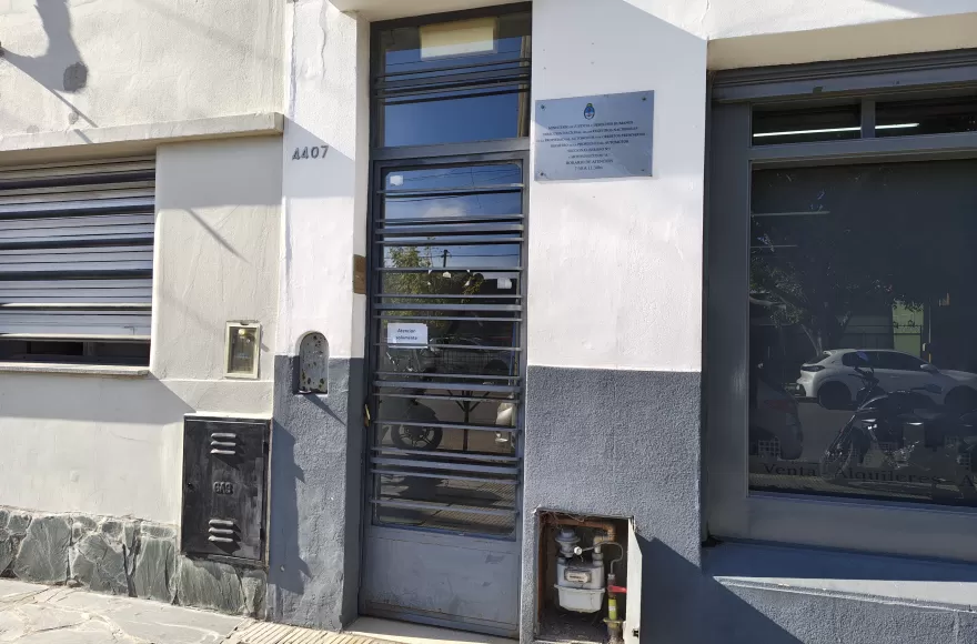 En la sede de Avenida 4 y Río de Janeiro la actividad administrativa se percibe reducida.