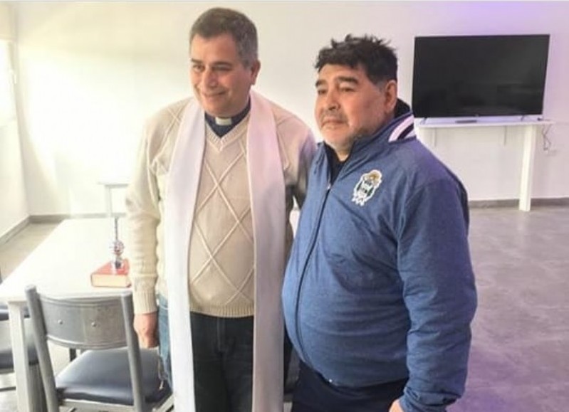 Gustavo Rubio y Diego Armando Maradona.