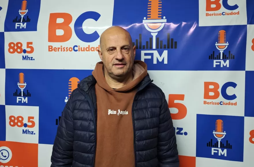 Alberto “Pela” López, coordinador del fútbol mayor y juvenil de Villa España.