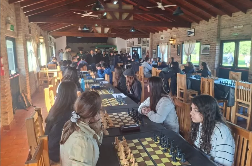 Berisso tuvo una destacada participación en la etapa regional de ajedrez de los Juegos Bonaerenses 2026.