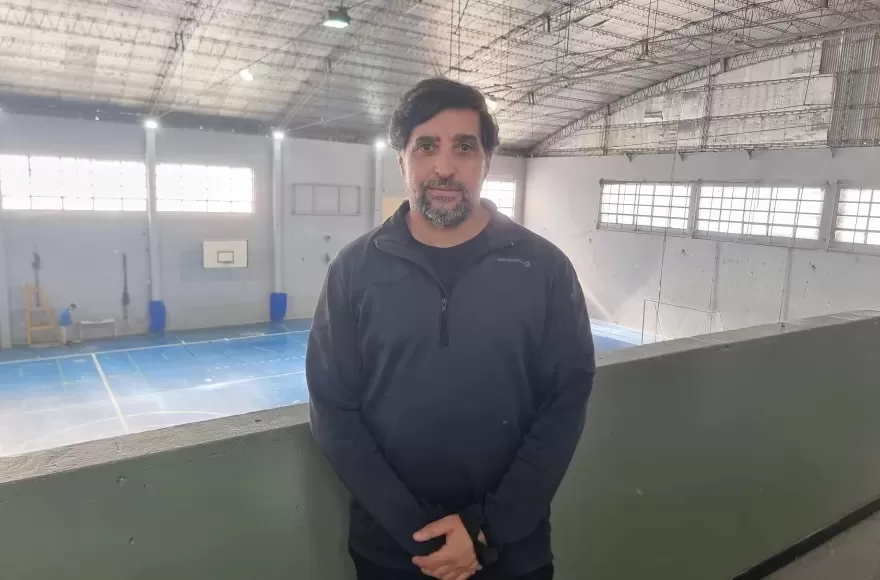 Sebastián Acevedo, director de Deportes de la comuna.