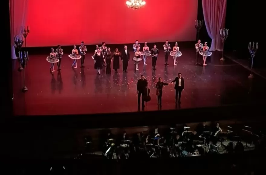La Sinfónica Municipal brilló en el Teatro Argentino junto a Iñaki Urlezaga