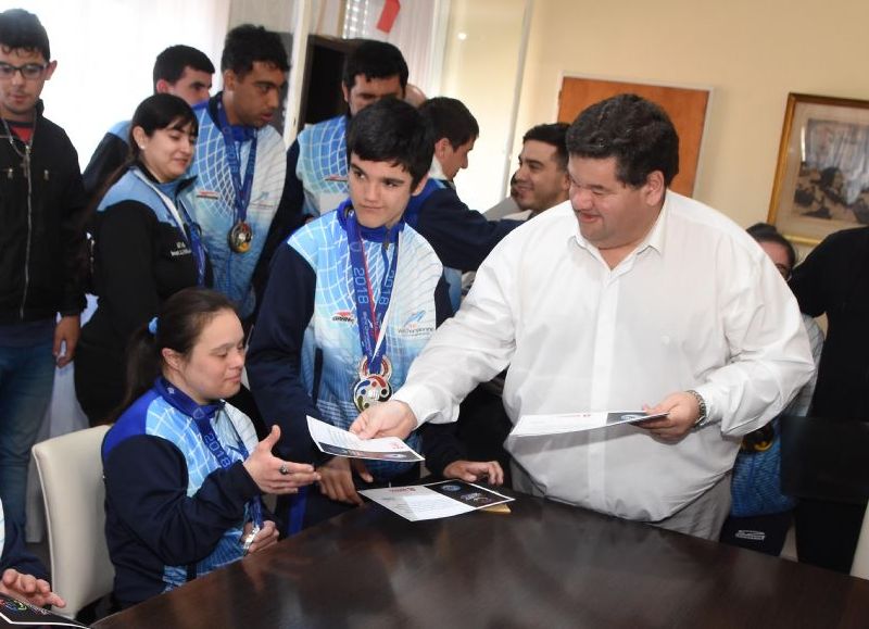 Encuentro en el despacho de Intendencia.