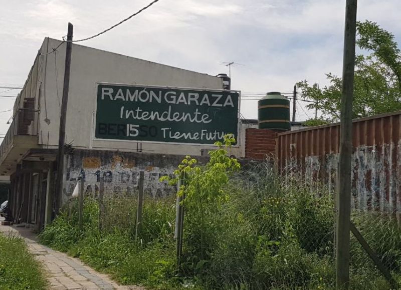 El letrero en 158 y Puente Roma.