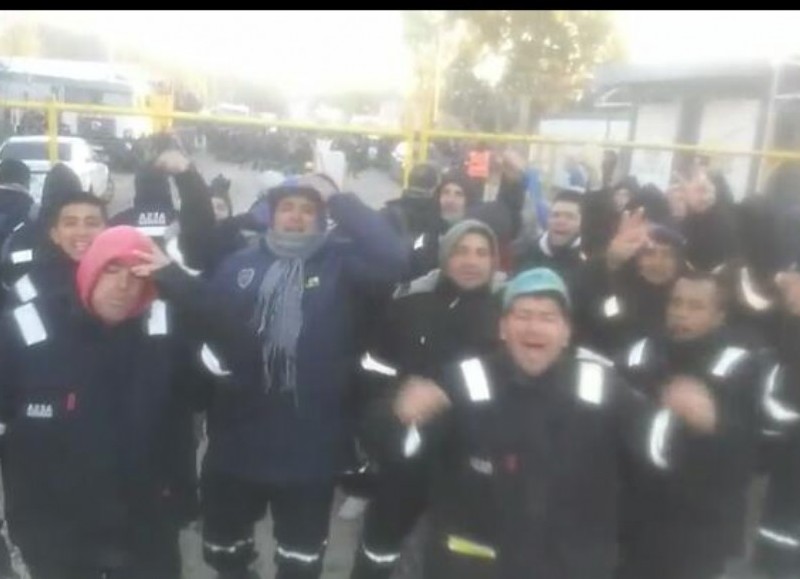 Más de un centenar de trabajadores en la calle.