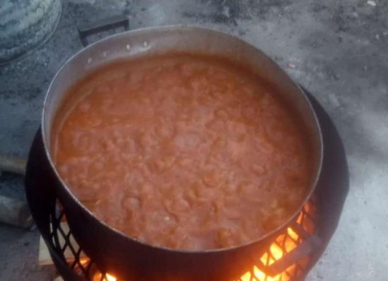 La olla popular se realiza todos los miércoles.