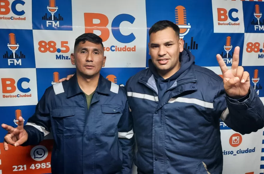 Franco Valdez e Ivan Alincastro, integrantes de la agrupación Trabajadores Unidos UOCRA La Plata.