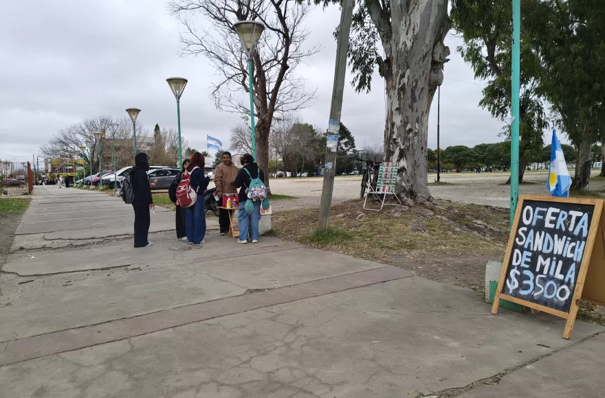 Sito en 11 y 168.